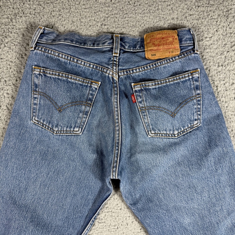 Levis 501 Jeans Mens 30x34 Button Fly Blue Grunge Denim Y2K - Picture 9 of 9